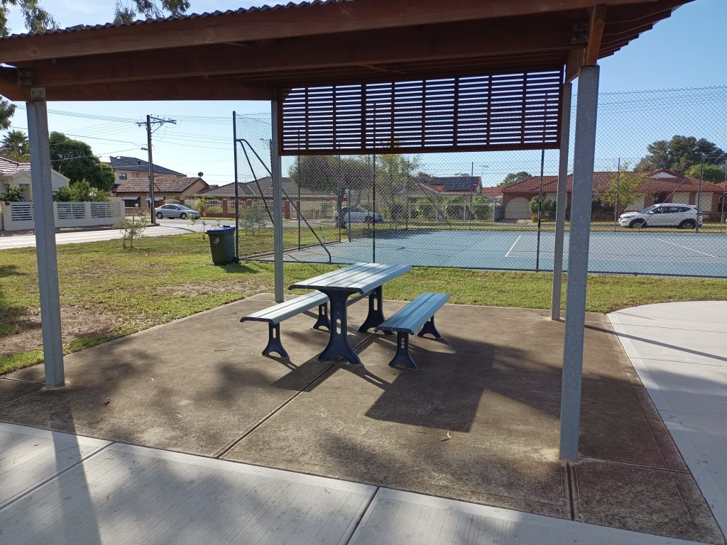 Sparrow reserve undercover picnic bench