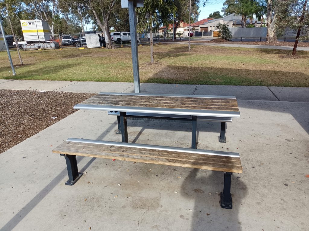 Fawk reserve park bench